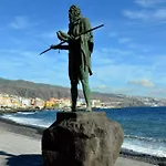 Laurelin Σαλέ Κανδελάρια